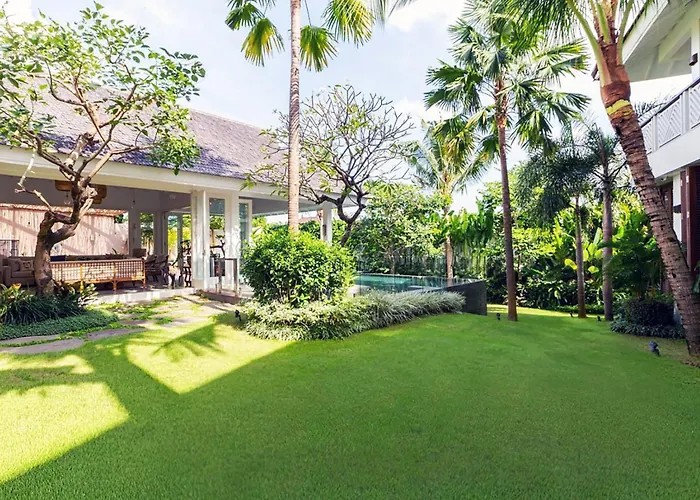 Kasianda House - Private With Culinary Team, Butlers And Mixologists Villa