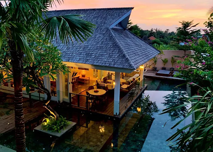 Kasianda House - Private With Culinary Team, Butlers And Mixologists Villa