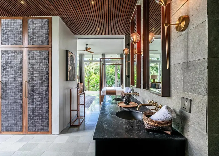 Villa Kasianda House - Private With Culinary Team, Butlers And Mixologists Canggu (Bali)